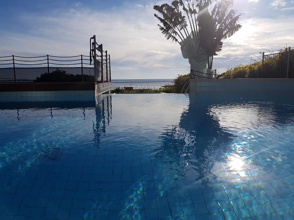 Appartement Au Chateau Vallaya Menton Eksteriør bilde
